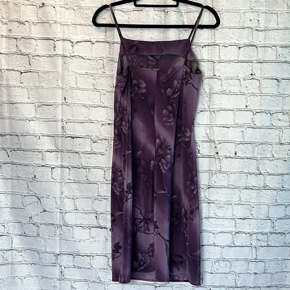 ⭐️ DBY vtg 80s purple floral strap spaghetti strap slip midi dress women jr 11 - Picture 3 of 15
